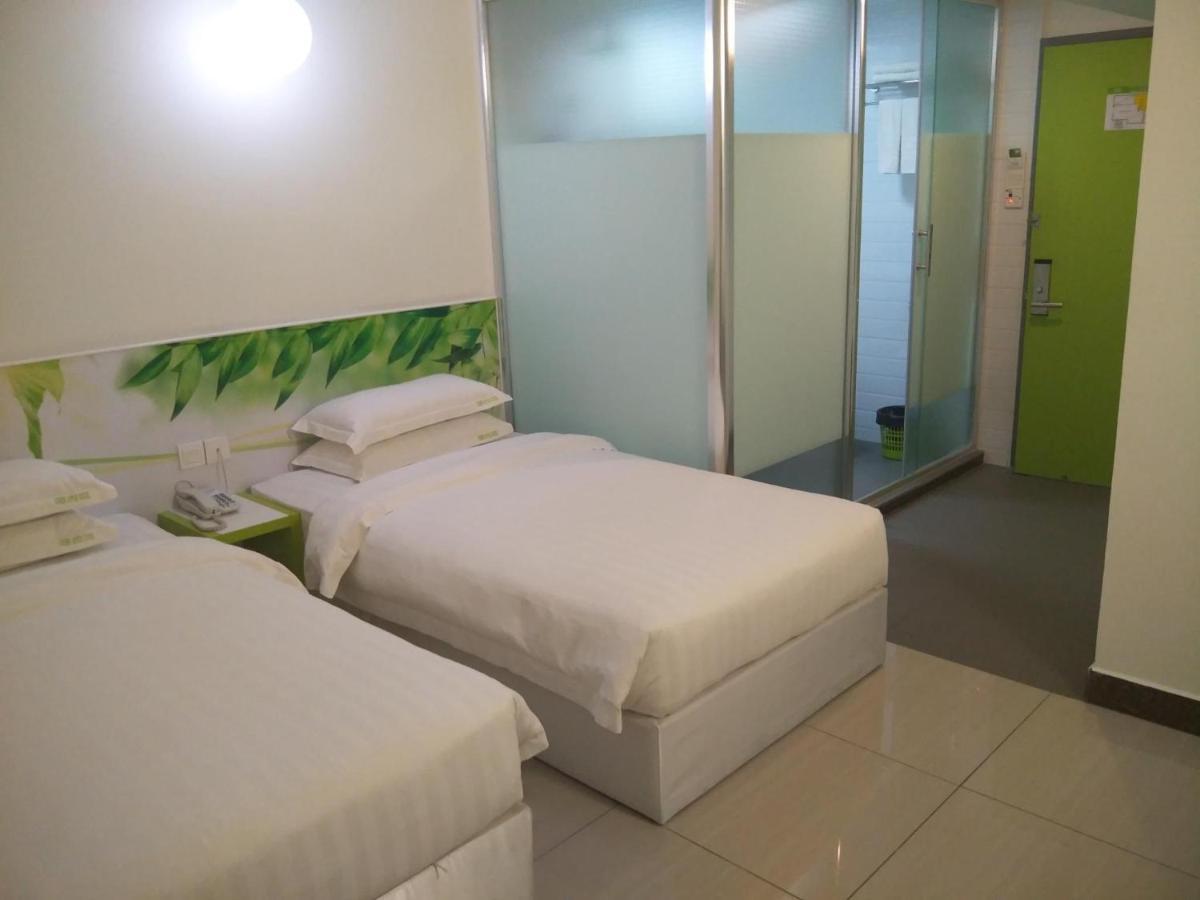 กรีน แอปเปิ้ล บูทิก โฮเต็ล Hotel โกตาคินาบาลู ภายนอก รูปภาพ
